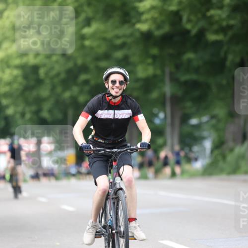 15.06.2025 - 7 Türme Triathlon Yannick Fuchs http://msf.ph/oto/8054649 15.06.2025 13:55:49 Radfahren  meine-sportfotos.de