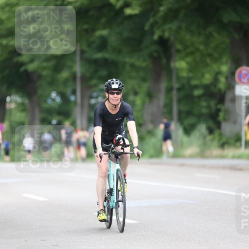 15.06.2025 - 7 Türme Triathlon Yannick Fuchs http://msf.ph/oto/8054688 15.06.2025 13:56:56 Radfahren  meine-sportfotos.de
