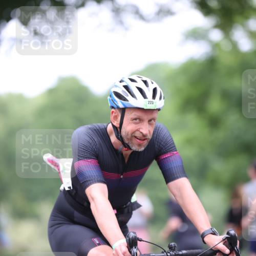 15.06.2025 - 7 Türme Triathlon Yannick Fuchs http://msf.ph/oto/8054714 15.06.2025 13:57:23 Radfahren 223 meine-sportfotos.de