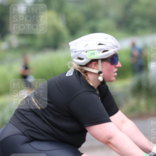 15.06.2025 - 7 Türme Triathlon Yannick Fuchs http://msf.ph/oto/8054760 15.06.2025 13:58:34 Radfahren 714 meine-sportfotos.de