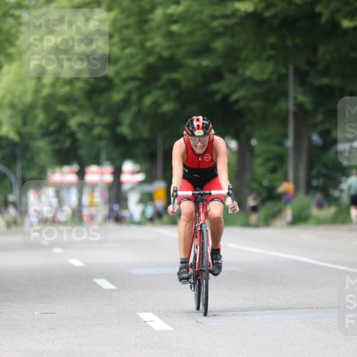 15.06.2025 - 7 Türme Triathlon Yannick Fuchs http://msf.ph/oto/8054767 15.06.2025 13:59:02 Radfahren  meine-sportfotos.de