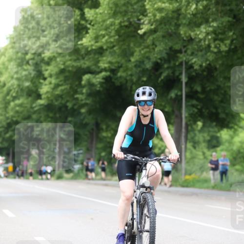 15.06.2025 - 7 Türme Triathlon Yannick Fuchs http://msf.ph/oto/8054786 15.06.2025 13:59:25 Radfahren  meine-sportfotos.de
