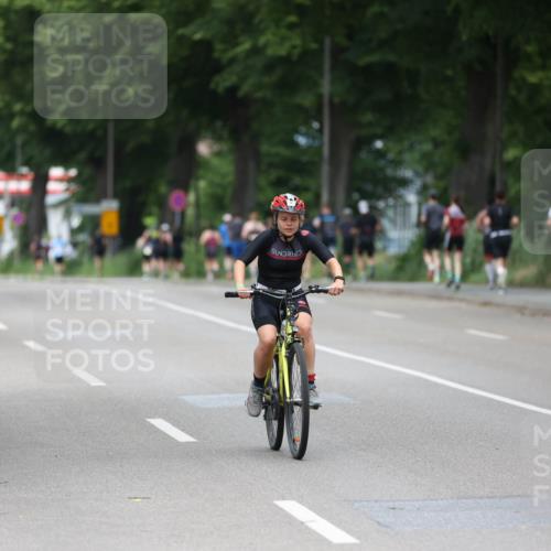 15.06.2025 - 7 Türme Triathlon Yannick Fuchs http://msf.ph/oto/8054831 15.06.2025 14:00:36 Radfahren  meine-sportfotos.de