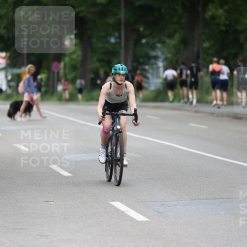 15.06.2025 - 7 Türme Triathlon Yannick Fuchs http://msf.ph/oto/8054852 15.06.2025 14:01:42 Radfahren  meine-sportfotos.de