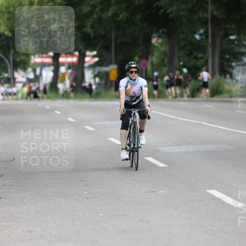 15.06.2025 - 7 Türme Triathlon Yannick Fuchs http://msf.ph/oto/8054961 15.06.2025 14:08:48 Radfahren  meine-sportfotos.de