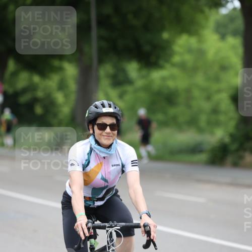 15.06.2025 - 7 Türme Triathlon Yannick Fuchs http://msf.ph/oto/8054969 15.06.2025 14:08:51 Radfahren  meine-sportfotos.de