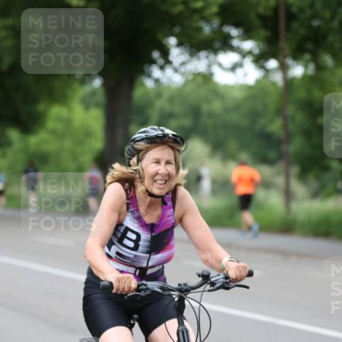 15.06.2025 - 7 Türme Triathlon Yannick Fuchs http://msf.ph/oto/8054973 15.06.2025 14:09:10 Radfahren 7 meine-sportfotos.de
