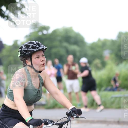 15.06.2025 - 7 Türme Triathlon Yannick Fuchs http://msf.ph/oto/8054982 15.06.2025 14:10:19 Radfahren  meine-sportfotos.de