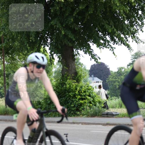 15.06.2025 - 7 Türme Triathlon Yannick Fuchs http://msf.ph/oto/8055122 15.06.2025 09:51:26 Radfahren  meine-sportfotos.de