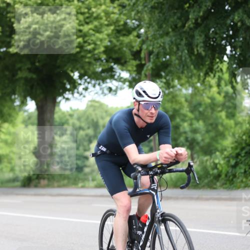 15.06.2025 - 7 Türme Triathlon Yannick Fuchs http://msf.ph/oto/8055688 15.06.2025 11:10:36 Radfahren 3, 3 meine-sportfotos.de