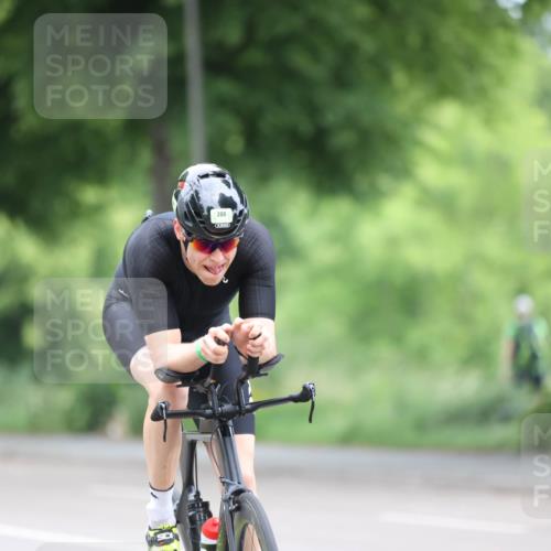 15.06.2025 - 7 Türme Triathlon Yannick Fuchs http://msf.ph/oto/8055708 15.06.2025 11:11:14 Radfahren 200 meine-sportfotos.de