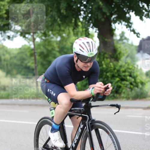 15.06.2025 - 7 Türme Triathlon Yannick Fuchs http://msf.ph/oto/8055779 15.06.2025 11:11:47 Radfahren  meine-sportfotos.de