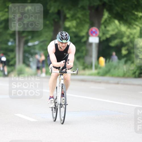 15.06.2025 - 7 Türme Triathlon Yannick Fuchs http://msf.ph/oto/8055818 15.06.2025 11:12:46 Radfahren  meine-sportfotos.de