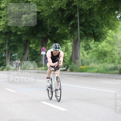 15.06.2025 - 7 Türme Triathlon Yannick Fuchs http://msf.ph/oto/8055820 15.06.2025 11:12:46 Radfahren  meine-sportfotos.de