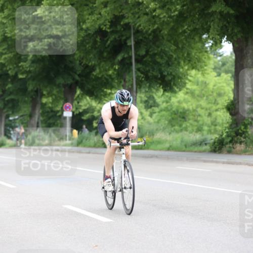 15.06.2025 - 7 Türme Triathlon Yannick Fuchs http://msf.ph/oto/8055821 15.06.2025 11:12:46 Radfahren  meine-sportfotos.de