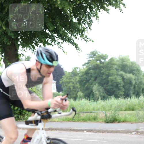 15.06.2025 - 7 Türme Triathlon Yannick Fuchs http://msf.ph/oto/8055825 15.06.2025 11:12:47 Radfahren  meine-sportfotos.de