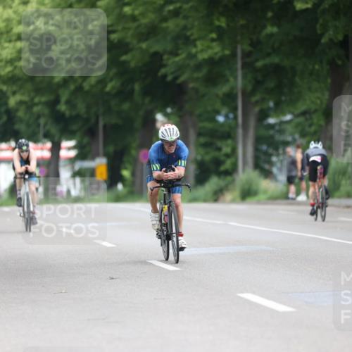 15.06.2025 - 7 Türme Triathlon Yannick Fuchs http://msf.ph/oto/8055828 15.06.2025 11:12:54 Radfahren  meine-sportfotos.de