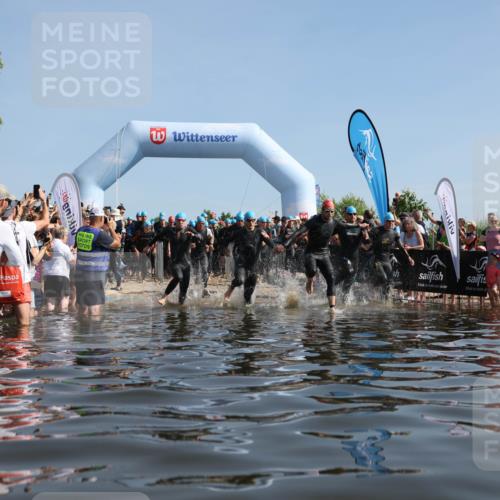 22.06.2025 - Viking Triathlon Michael Strokosch http://msf.ph/oto/8055848 22.06.2025 10:00:12 Schwimmen 2, 4, 100, 122, 329, 485, 521, 544, 609 meine-sportfotos.de
