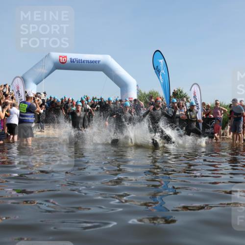 22.06.2025 - Viking Triathlon Michael Strokosch http://msf.ph/oto/8055850 22.06.2025 10:00:12 Schwimmen 2, 4, 100, 122, 329, 485, 521, 544, 609 meine-sportfotos.de