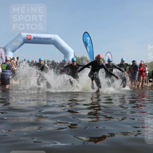 22.06.2025 - Viking Triathlon Michael Strokosch http://msf.ph/oto/8055852 22.06.2025 10:00:13 Schwimmen 2, 4, 10, 49, 100, 122, 329, 420, 485, 521, 544, 609 meine-sportfotos.de
