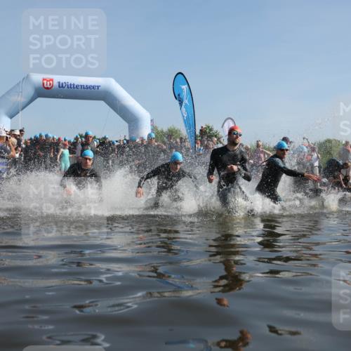 22.06.2025 - Viking Triathlon Michael Strokosch http://msf.ph/oto/8055854 22.06.2025 10:00:13 Schwimmen 2, 4, 10, 49, 100, 122, 329, 420, 485, 521, 544, 609 meine-sportfotos.de
