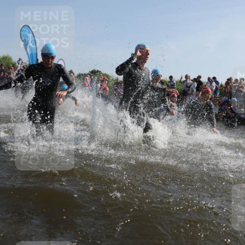 22.06.2025 - Viking Triathlon Michael Strokosch http://msf.ph/oto/8055898 22.06.2025 10:00:35 Schwimmen 1, 7, 8, 11, 13, 30, 45, 52, 87, 152, 178, 196, 198, 200, 230, 374, 401, 414, 526, 534, 616, 623, 628, 641, 642, 651, 661 meine-sportfotos.de