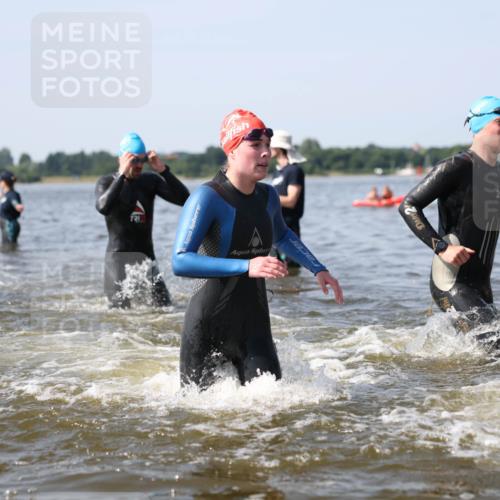 22.06.2025 - Viking Triathlon Michael Strokosch http://msf.ph/oto/8055933 22.06.2025 10:29:03 Schwimmen 7, 12, 152, 200, 310, 384, 414, 443, 458, 604, 628, 652 meine-sportfotos.de