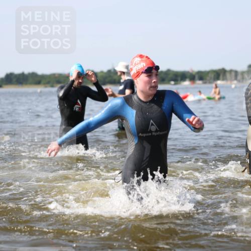 22.06.2025 - Viking Triathlon Michael Strokosch http://msf.ph/oto/8055937 22.06.2025 10:29:03 Schwimmen 7, 12, 152, 200, 310, 384, 414, 443, 458, 604, 628, 652 meine-sportfotos.de