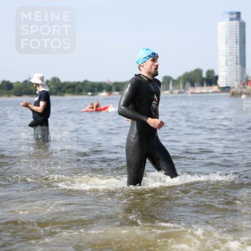 22.06.2025 - Viking Triathlon Michael Strokosch http://msf.ph/oto/8055947 22.06.2025 10:29:05 Schwimmen 7, 12, 152, 200, 310, 384, 443, 458, 604, 628, 652 meine-sportfotos.de