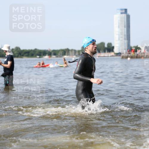 22.06.2025 - Viking Triathlon Michael Strokosch http://msf.ph/oto/8055949 22.06.2025 10:29:05 Schwimmen 7, 12, 152, 200, 310, 384, 443, 458, 604, 628, 652 meine-sportfotos.de