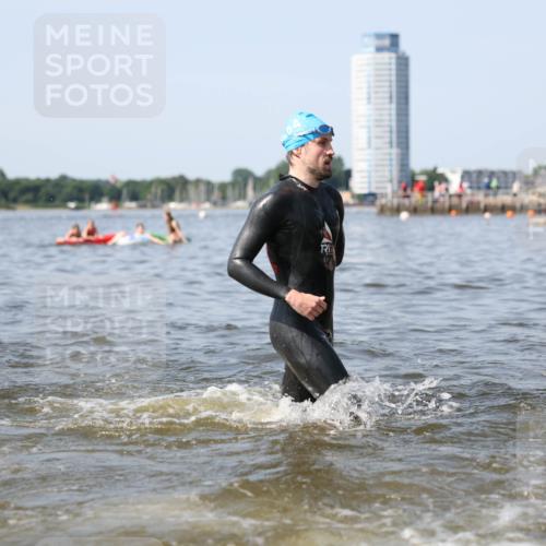 22.06.2025 - Viking Triathlon Michael Strokosch http://msf.ph/oto/8055951 22.06.2025 10:29:05 Schwimmen 7, 12, 152, 200, 310, 384, 443, 458, 604, 628, 652 meine-sportfotos.de