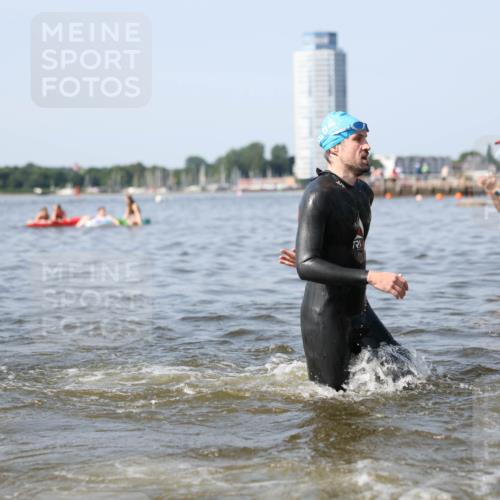 22.06.2025 - Viking Triathlon Michael Strokosch http://msf.ph/oto/8055953 22.06.2025 10:29:06 Schwimmen 7, 12, 152, 200, 310, 384, 443, 458, 604, 628, 652 meine-sportfotos.de