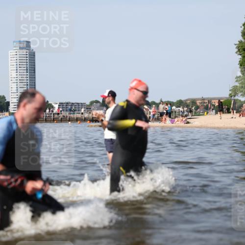 22.06.2025 - Viking Triathlon Michael Strokosch http://msf.ph/oto/8055993 22.06.2025 10:29:16 Schwimmen 7, 11, 30, 33, 200, 243, 458, 652 meine-sportfotos.de