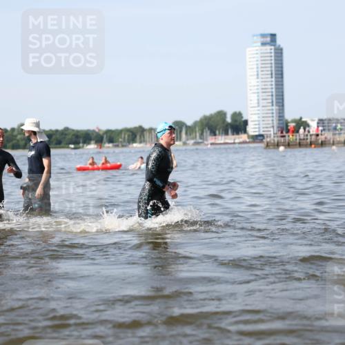22.06.2025 - Viking Triathlon Michael Strokosch http://msf.ph/oto/8056003 22.06.2025 10:29:18 Schwimmen 7, 11, 30, 33, 243, 458, 612, 652 meine-sportfotos.de