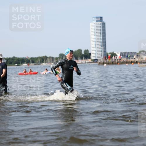 22.06.2025 - Viking Triathlon Michael Strokosch http://msf.ph/oto/8056005 22.06.2025 10:29:19 Schwimmen 7, 11, 30, 33, 243, 458, 612, 652 meine-sportfotos.de
