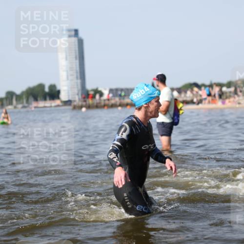 22.06.2025 - Viking Triathlon Michael Strokosch http://msf.ph/oto/8056030 22.06.2025 10:29:23 Schwimmen 6, 11, 30, 33, 243, 458, 612, 652 meine-sportfotos.de