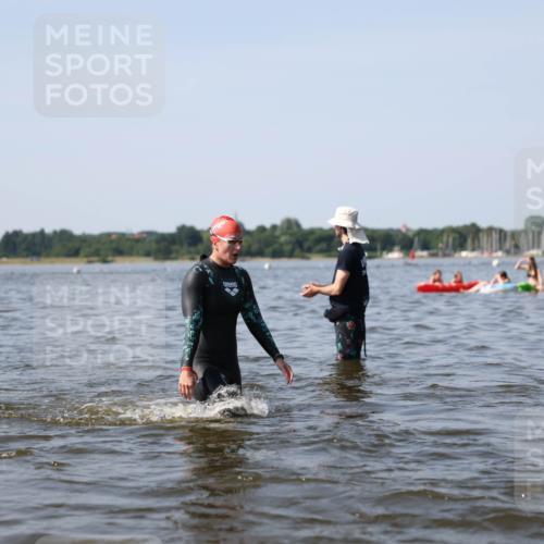 22.06.2025 - Viking Triathlon Michael Strokosch http://msf.ph/oto/8056034 22.06.2025 10:29:25 Schwimmen 6, 11, 30, 33, 243, 612 meine-sportfotos.de