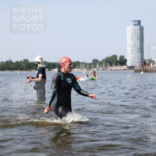 22.06.2025 - Viking Triathlon Michael Strokosch http://msf.ph/oto/8056044 22.06.2025 10:29:26 Schwimmen 6, 11, 30, 33, 243, 612 meine-sportfotos.de