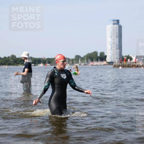 22.06.2025 - Viking Triathlon Michael Strokosch http://msf.ph/oto/8056046 22.06.2025 10:29:26 Schwimmen 6, 11, 30, 33, 243, 612 meine-sportfotos.de
