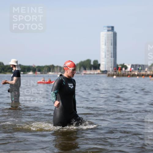22.06.2025 - Viking Triathlon Michael Strokosch http://msf.ph/oto/8056048 22.06.2025 10:29:27 Schwimmen 6, 11, 30, 33, 243, 612 meine-sportfotos.de