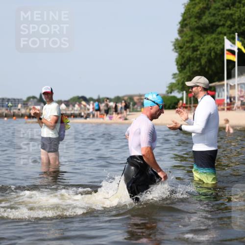 22.06.2025 - Viking Triathlon Michael Strokosch http://msf.ph/oto/8056079 22.06.2025 10:29:37 Schwimmen 6, 612 meine-sportfotos.de