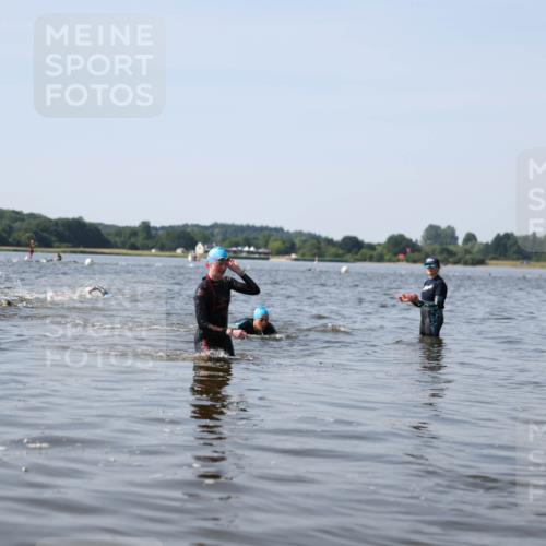 22.06.2025 - Viking Triathlon Michael Strokosch http://msf.ph/oto/8056085 22.06.2025 10:29:46 Schwimmen 299, 473 meine-sportfotos.de