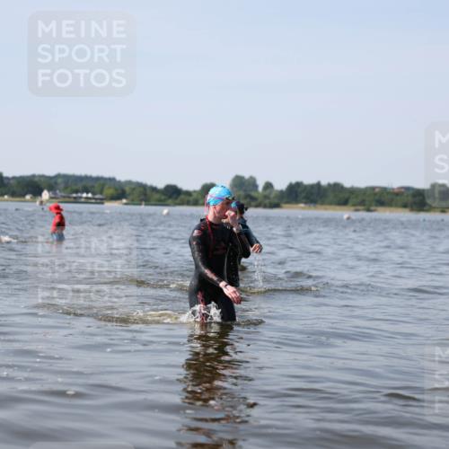 22.06.2025 - Viking Triathlon Michael Strokosch http://msf.ph/oto/8056100 22.06.2025 10:29:50 Schwimmen 264, 299, 473 meine-sportfotos.de