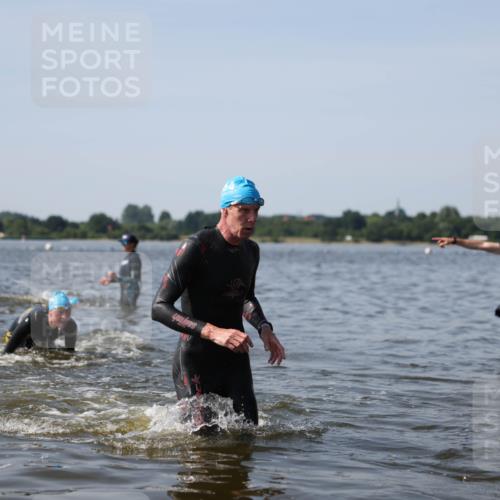 22.06.2025 - Viking Triathlon Michael Strokosch http://msf.ph/oto/8056145 22.06.2025 10:29:59 Schwimmen 175, 203, 264, 299, 374, 473 meine-sportfotos.de