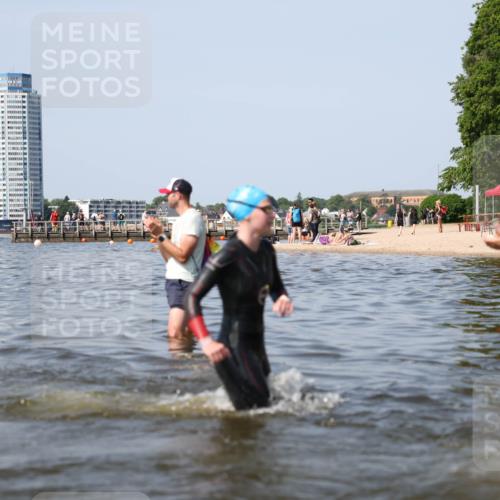 22.06.2025 - Viking Triathlon Michael Strokosch http://msf.ph/oto/8056206 22.06.2025 10:30:10 Schwimmen 132, 175, 203, 264, 374, 381, 491, 626 meine-sportfotos.de
