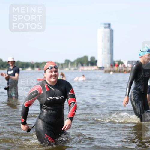 22.06.2025 - Viking Triathlon Michael Strokosch http://msf.ph/oto/8056315 22.06.2025 10:30:36 Schwimmen 13, 188, 393, 551, 651 meine-sportfotos.de