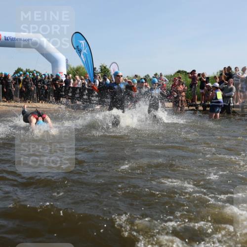 22.06.2025 - Viking Triathlon Michael Strokosch http://msf.ph/oto/8056320 22.06.2025 10:02:45 Schwimmen 40, 98, 161, 164, 264, 323, 340, 366, 427, 429, 430, 486, 548, 552, 608 meine-sportfotos.de