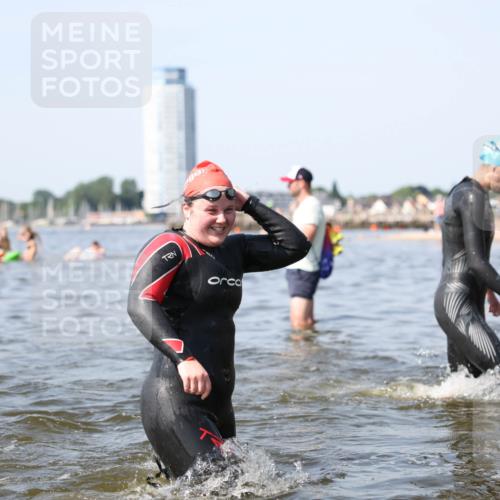22.06.2025 - Viking Triathlon Michael Strokosch http://msf.ph/oto/8056321 22.06.2025 10:30:37 Schwimmen 13, 188, 393, 551, 630, 651 meine-sportfotos.de
