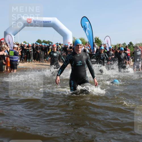 22.06.2025 - Viking Triathlon Michael Strokosch http://msf.ph/oto/8056342 22.06.2025 10:02:59 Schwimmen 5, 40, 43, 47, 101, 154, 164, 177, 204, 233, 340, 349, 398, 475, 478, 548, 554, 602, 608, 632 meine-sportfotos.de