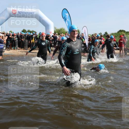 22.06.2025 - Viking Triathlon Michael Strokosch http://msf.ph/oto/8056348 22.06.2025 10:02:59 Schwimmen 5, 40, 43, 47, 101, 154, 164, 177, 204, 233, 340, 349, 398, 475, 478, 548, 554, 602, 608, 632 meine-sportfotos.de